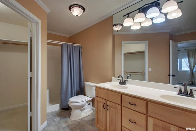 4813 CHESTNUT Street, Quincy, IL 62305