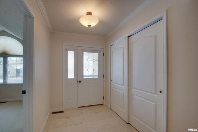 4813 CHESTNUT Street, Quincy, IL 62305