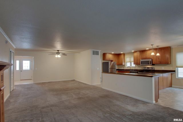 4813 CHESTNUT Street, Quincy, IL 62305