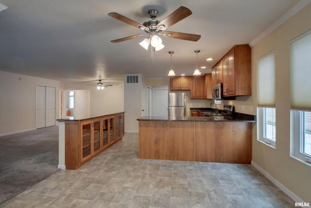 4813 CHESTNUT Street, Quincy, IL 62305