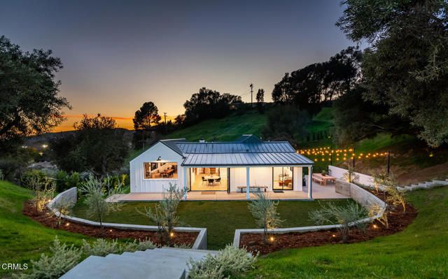 2950 Oak Glen Road, Glendale, CA 91208