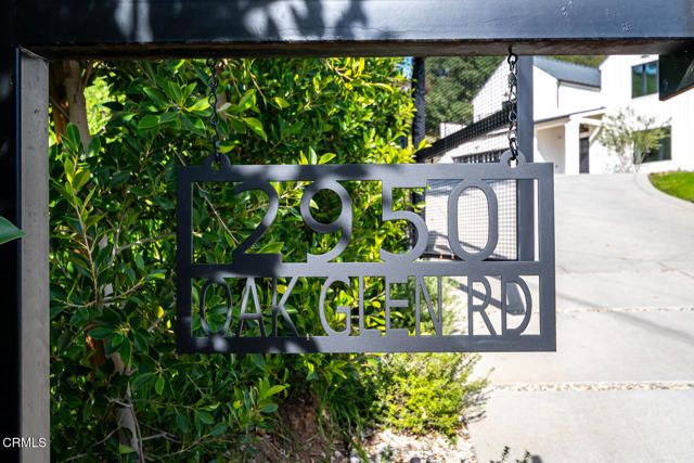 2950 Oak Glen Road, Glendale, CA 91208