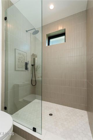 2950 Oak Glen Road, Glendale, CA 91208