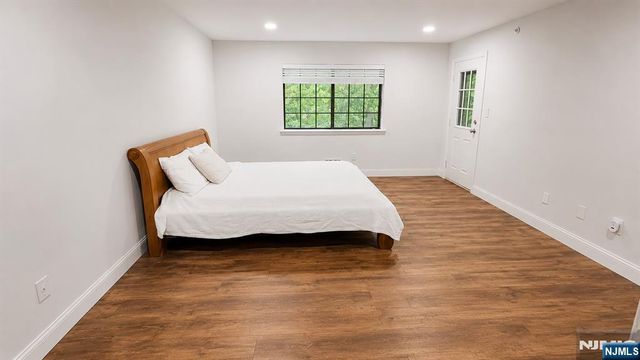 3112 Stowe Lane, Mahwah, NJ 07430
