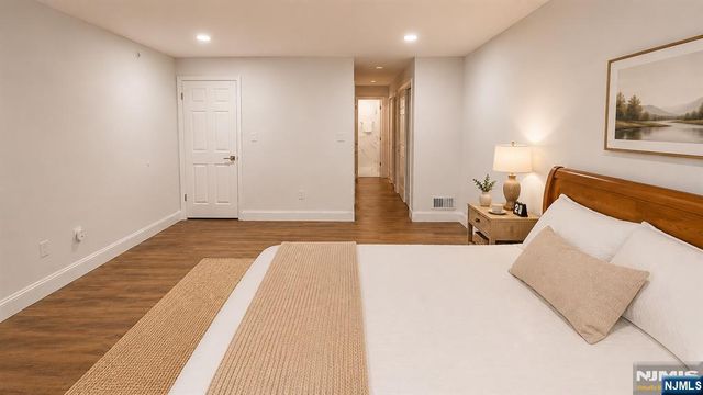 3112 Stowe Lane, Mahwah, NJ 07430