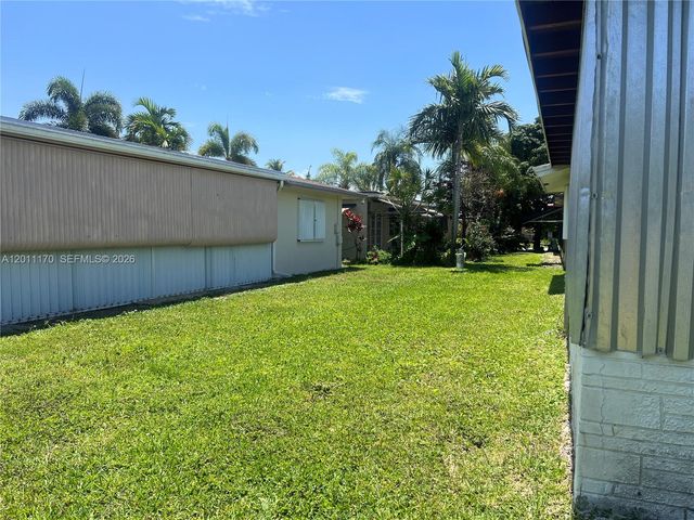 4402 NW 43rd Ter, Tamarac, FL 33319