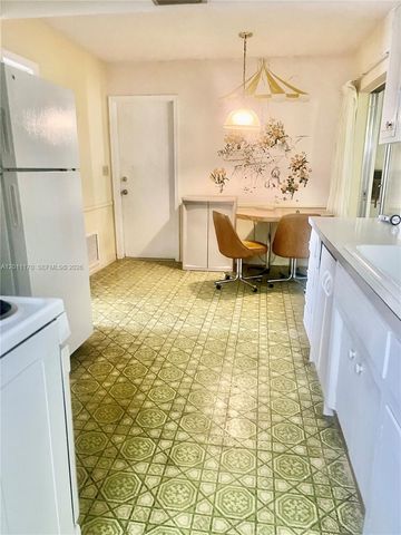 4402 NW 43rd Ter, Tamarac, FL 33319