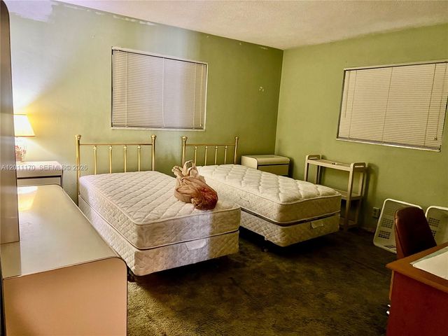 4402 NW 43rd Ter, Tamarac, FL 33319