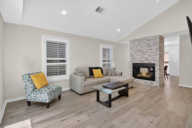 4315 Cabell Drive, Dallas, TX 75204