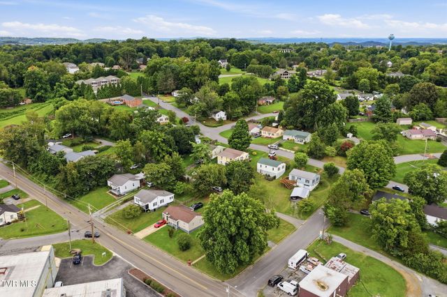 1218 Indian Ridge Road, Johnson City, TN 37604