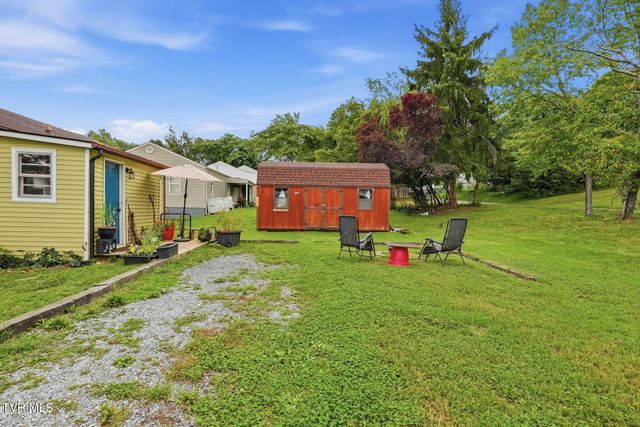 1218 Indian Ridge Road, Johnson City, TN 37604