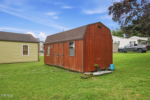 1218 Indian Ridge Road, Johnson City, TN 37604