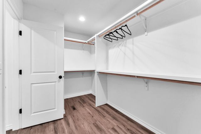 675 W Castor Loop, Nixa, MO 65714