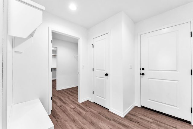 675 W Castor Loop, Nixa, MO 65714