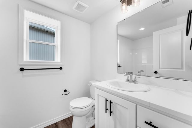675 W Castor Loop, Nixa, MO 65714
