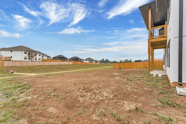 675 W Castor Loop, Nixa, MO 65714