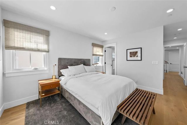 309 Crest Drive, Manhattan Beach, CA 90266