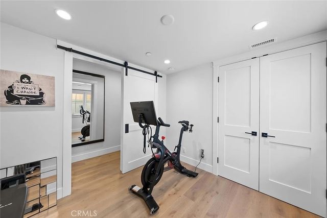 309 Crest Drive, Manhattan Beach, CA 90266