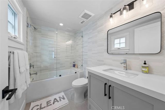 309 Crest Drive, Manhattan Beach, CA 90266