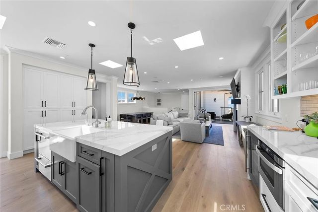 309 Crest Drive, Manhattan Beach, CA 90266