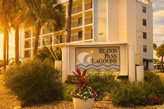 9825 HARRELL AVENUE 404, Treasure Island, FL 33706