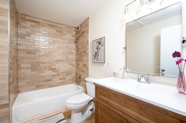 655 S Riverside Dr Apt 606A, Memphis, TN 38103