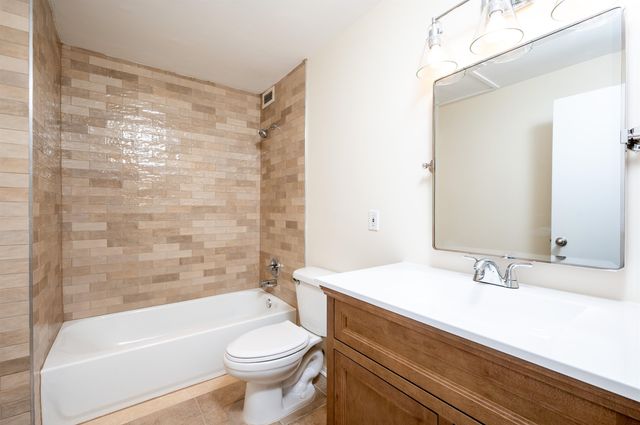 655 S Riverside Dr Apt 606A, Memphis, TN 38103