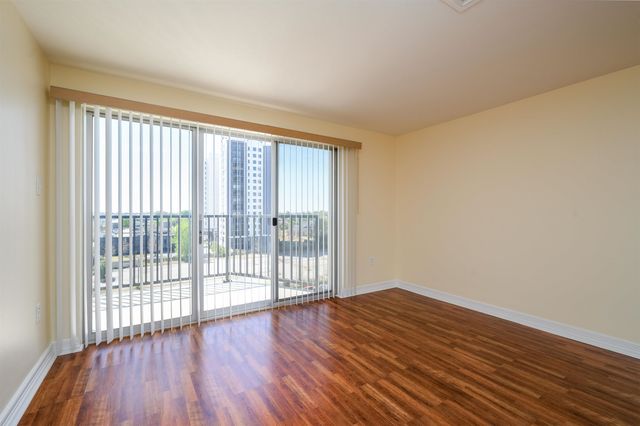 655 S Riverside Dr Apt 606A, Memphis, TN 38103