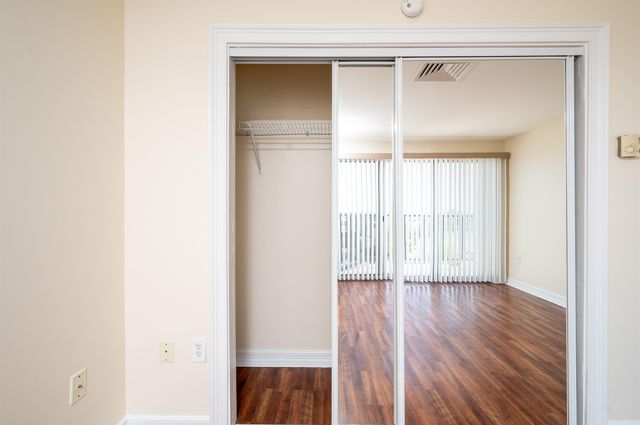 655 S Riverside Dr Apt 606A, Memphis, TN 38103