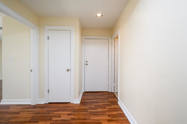 655 S Riverside Dr Apt 606A, Memphis, TN 38103