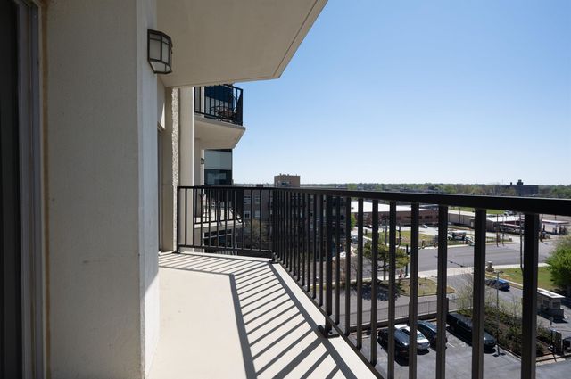 655 S Riverside Dr Apt 606A, Memphis, TN 38103