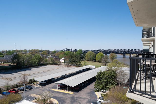655 S Riverside Dr Apt 606A, Memphis, TN 38103