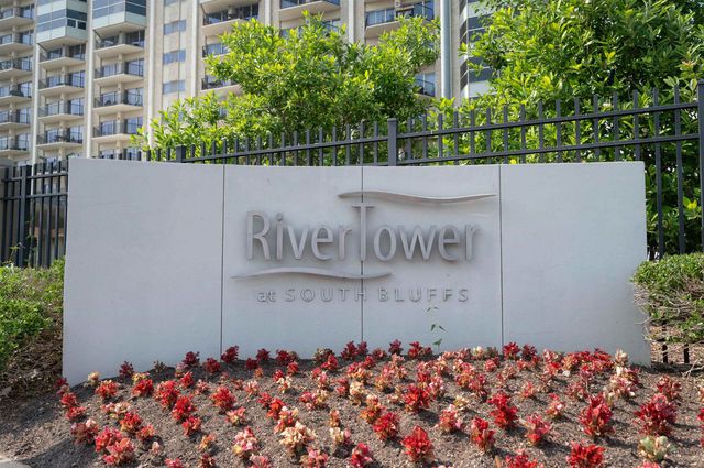 655 S Riverside Dr Apt 606A, Memphis, TN 38103