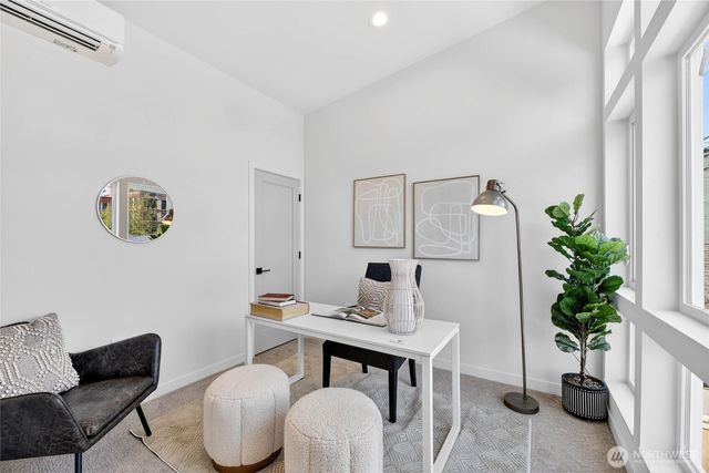 4140 44th Avenue SW, Seattle, WA 98075
