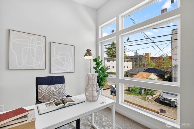 4140 44th Avenue SW, Seattle, WA 98075