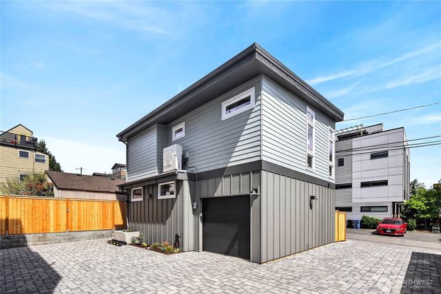 4140 44th Avenue SW, Seattle, WA 98075