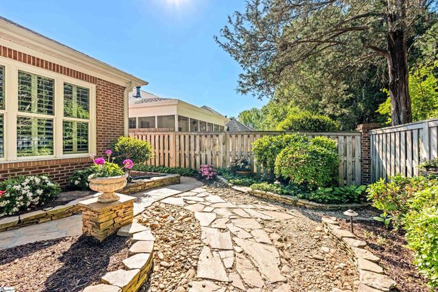 10 Wineberry Way, Greenville, SC 29615