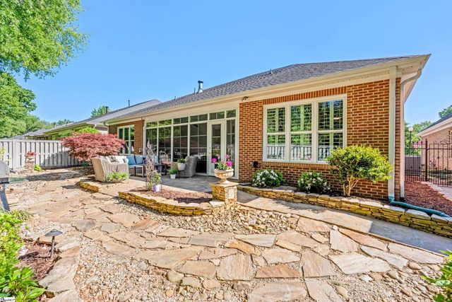 10 Wineberry Way, Greenville, SC 29615