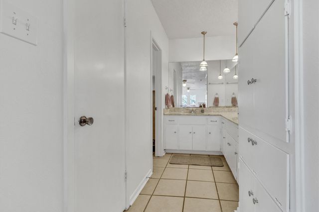 1008 Hermitage DR, Austin, TX 78753