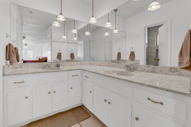 1008 Hermitage DR, Austin, TX 78753