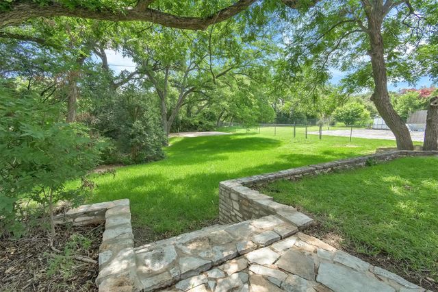 1008 Hermitage DR, Austin, TX 78753