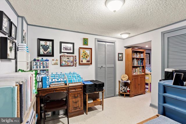 30 FARM RD #4, Hillsborough, NJ 08844