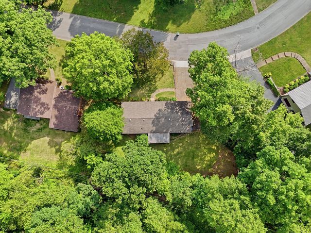 945 Brynwood Terrace, Chattanooga, TN 37415