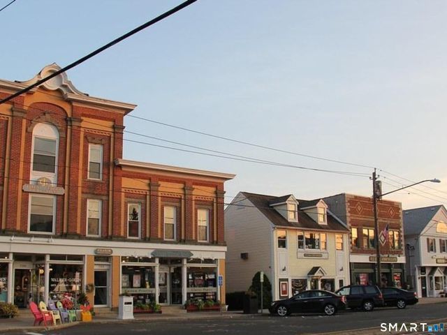 2 Esterly Farms Road 2, Madison, CT 06443