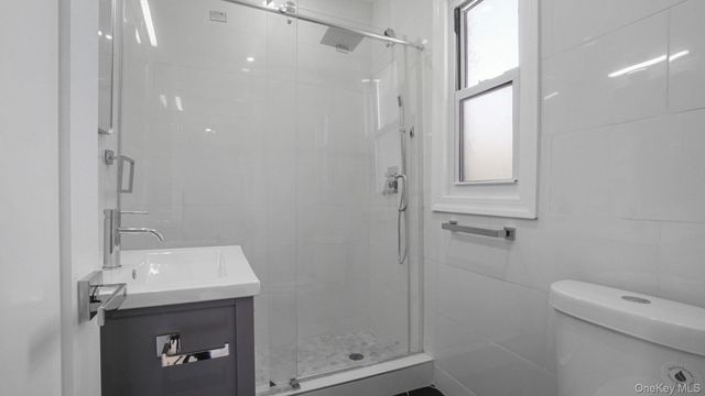 2716 Gunther Avenue, Bronx, NY 10469