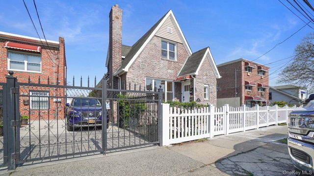 2716 Gunther Avenue, Bronx, NY 10469