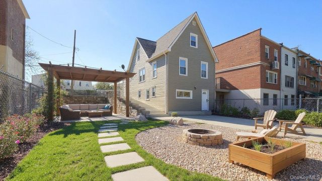 2716 Gunther Avenue, Bronx, NY 10469