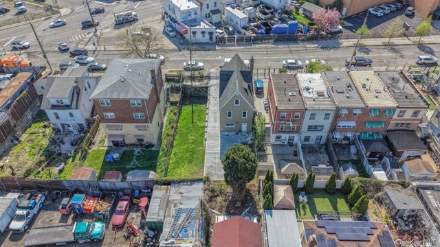 2716 Gunther Avenue, Bronx, NY 10469