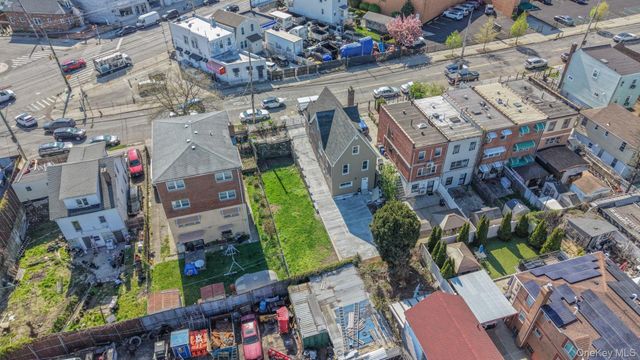 2716 Gunther Avenue, Bronx, NY 10469