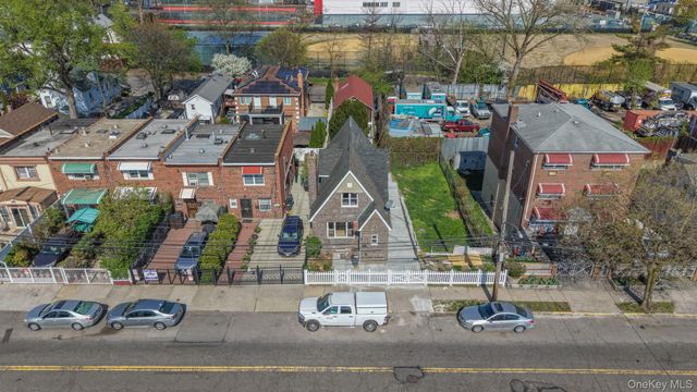 2716 Gunther Avenue, Bronx, NY 10469